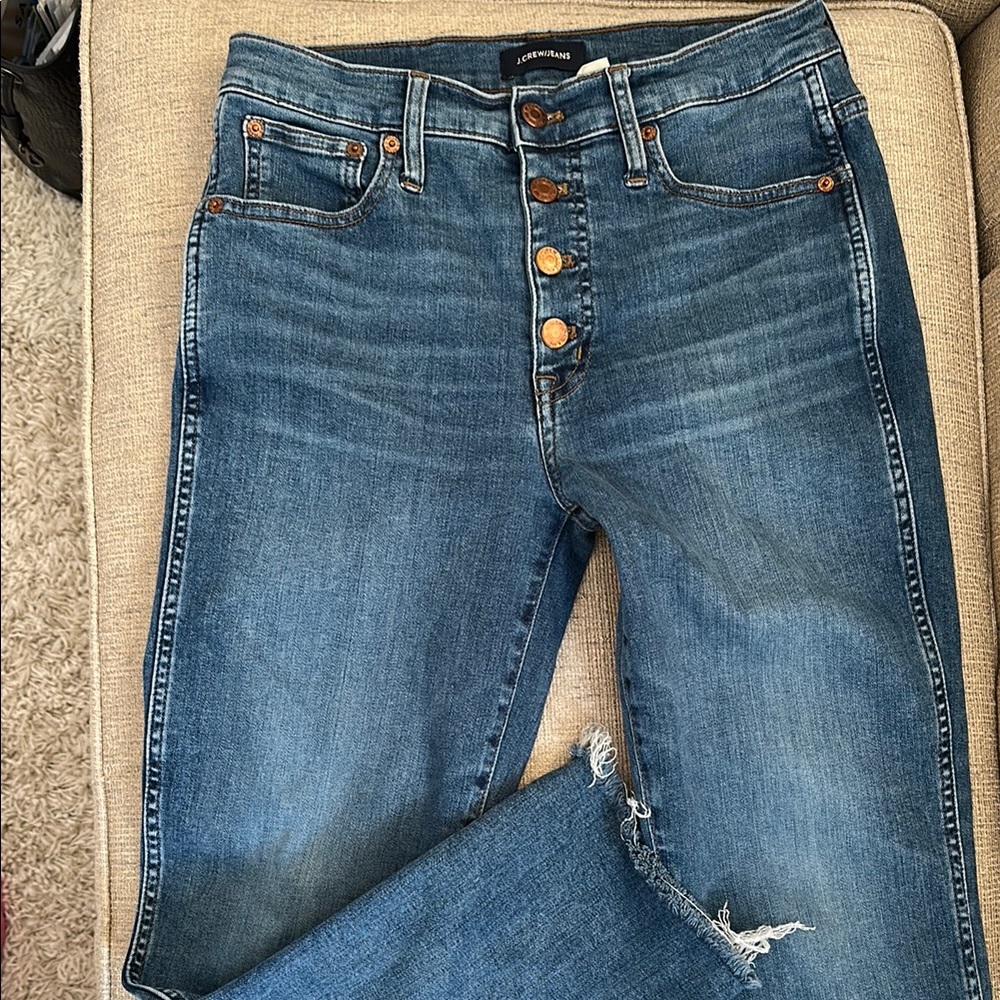 JCrew Women's frayed and cropped Blue Jeans